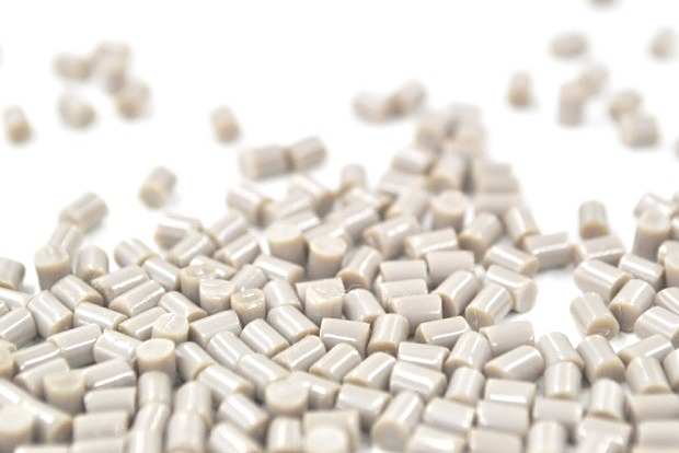 க்ரேஸ்ஃபுல் ஃப்ளைட் ஃபவுண்டேஷன்: குறைந்த உயரத்தில் பொருளாதாரம் தொடங்கும் போது, ​​பொறியியல் பிளாஸ்டிக்குகள் எப்படி 